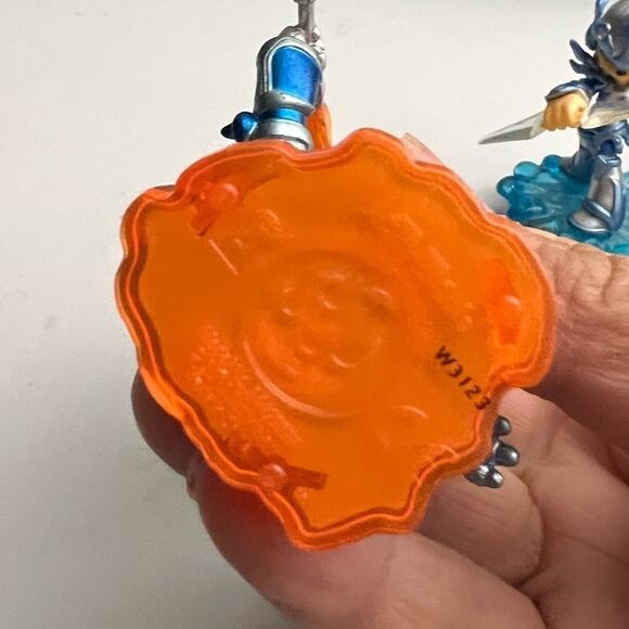 Skylanders Giants Triple Pack - Ignitor, Chill, and Zook - Picture 11 of 11